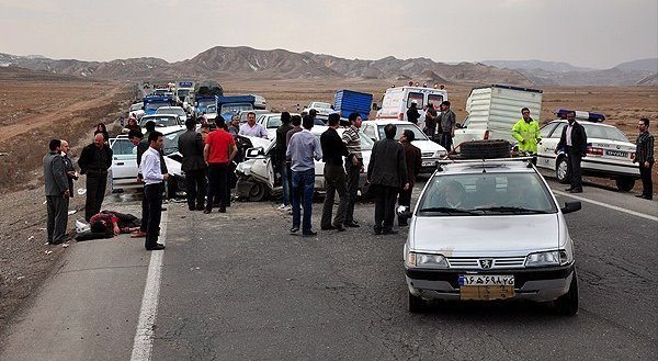 لغزندگی جاده قزوین - تهران 8 مصدوم بر جای گذاشت