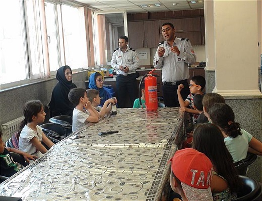 حضور مهد کودکی ها در ایستگاه 108 آتش نشانی