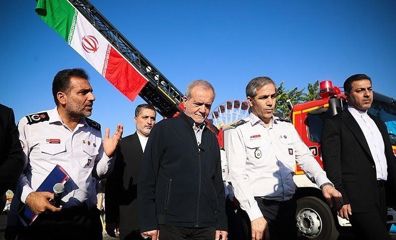 رونمایی از تجهیزات جدید سازمان آتش‌نشانی تهران در روز ایمنی و آتش‌نشانی