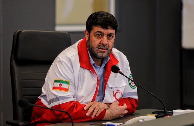 تصویر نشست خبری کولیوند درباره مجوز جذب ۶۰۰۰ نفر در هلال‌احمر