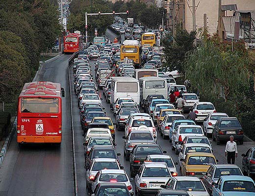 ترافیک نیمه سنگین اکثر بزرگراه‌های پایتخت